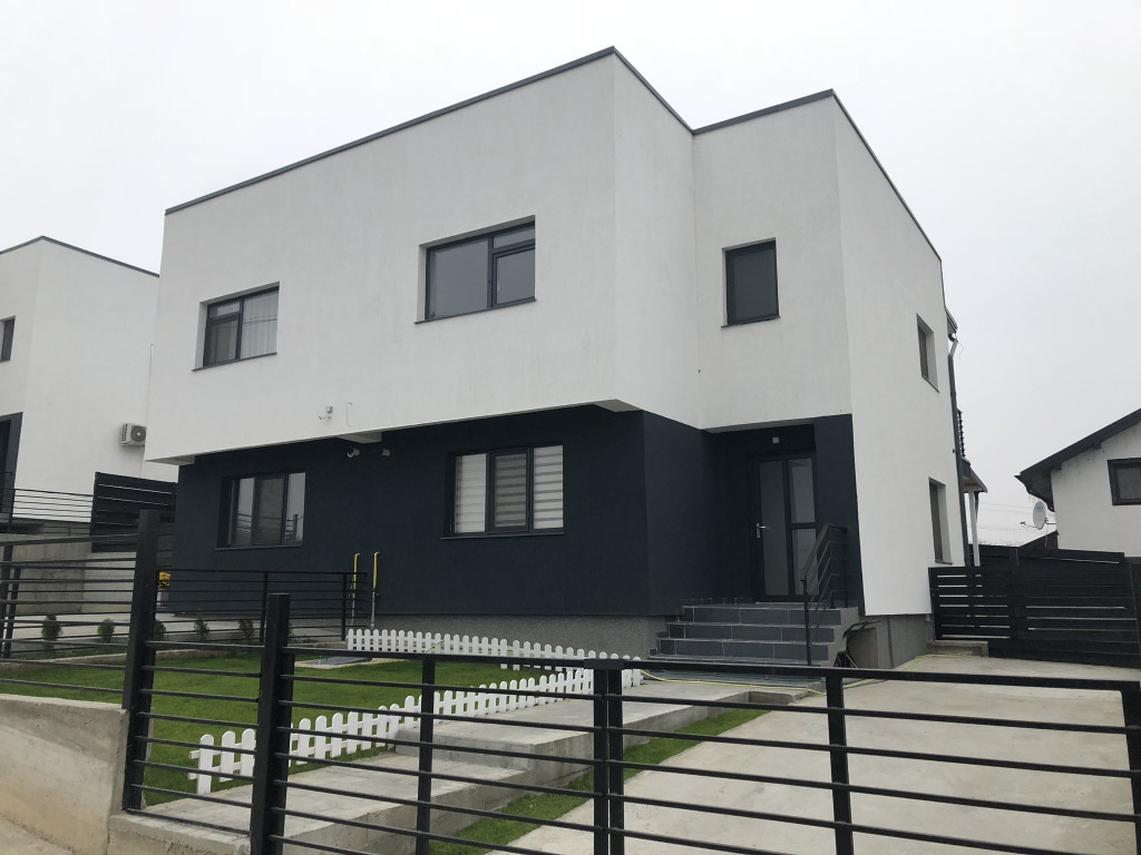 https://www.partener-imobiliare.ro/ro/vanzare-houses-villas-4-camere/rediu-iasi/casa-4-camere-250-mp-teren-canalizare-zona-rediu_156 https://www.partener-imobiliare.ro/ro/vanzare-houses-villas-4-camere/rediu-iasi/casa-4-camere-250-mp-teren-canalizare-zona-rediu_156