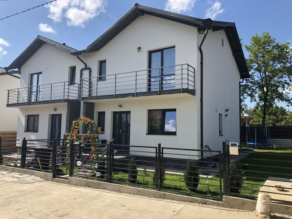 https://www.partener-imobiliare.ro/ro/vanzare-houses-villas-4-camere/valea-adanca/asfaltincalzire-in-pardosealavila-4-camerevalea-adanca-miroslava_176 https://www.partener-imobiliare.ro/ro/vanzare-houses-villas-4-camere/valea-adanca/asfaltincalzire-in-pardosealavila-4-camerevalea-adanca-miroslava_176