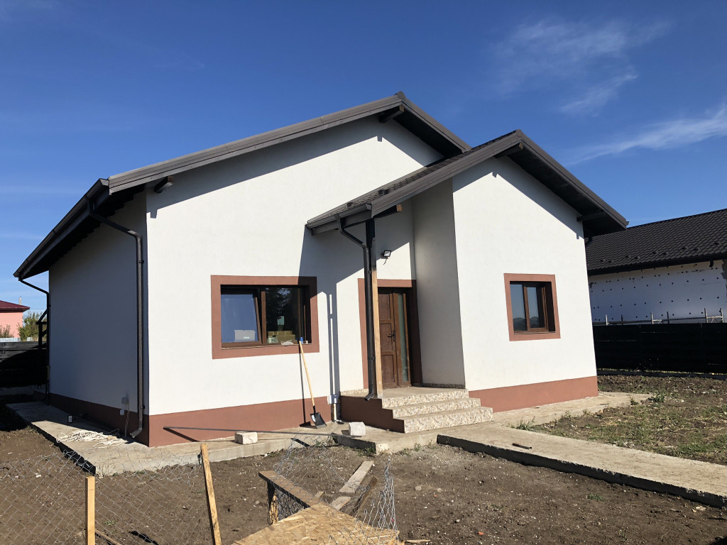 https://www.partener-imobiliare.ro/ro/vanzare-houses-villas-3-camere/vorovesti/dressing-casa-3-camere-470-mp-teren-valea-ursului-vorovesti_225