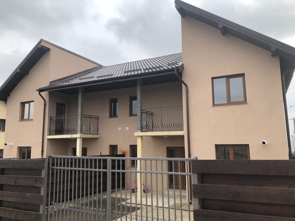 https://www.partener-imobiliare.ro/ro/vanzare-houses-villas-4-camere/valea-adanca/asfalt-vila-4-camere-120-mp-utili-valea-adanca-miroslava_229 https://www.partener-imobiliare.ro/ro/vanzare-houses-villas-4-camere/valea-adanca/asfalt-vila-4-camere-120-mp-utili-valea-adanca-miroslava_229