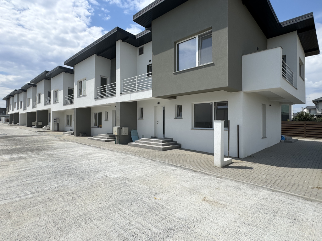 ASFALT!CANALIZARE!Incalz. in pard.!Vila Popas Pacurari-Valea Lupului