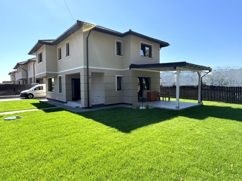 https://www.partener-imobiliare.ro/ro/vanzare-houses-villas-4-camere/miroslava/gazon-canalizare-2-dressing-uri-vila-miroslava-valea-ursului_2949 https://www.partener-imobiliare.ro/ro/vanzare-houses-villas-4-camere/miroslava/gazon-canalizare-2-dressing-uri-vila-miroslava-valea-ursului_2949
