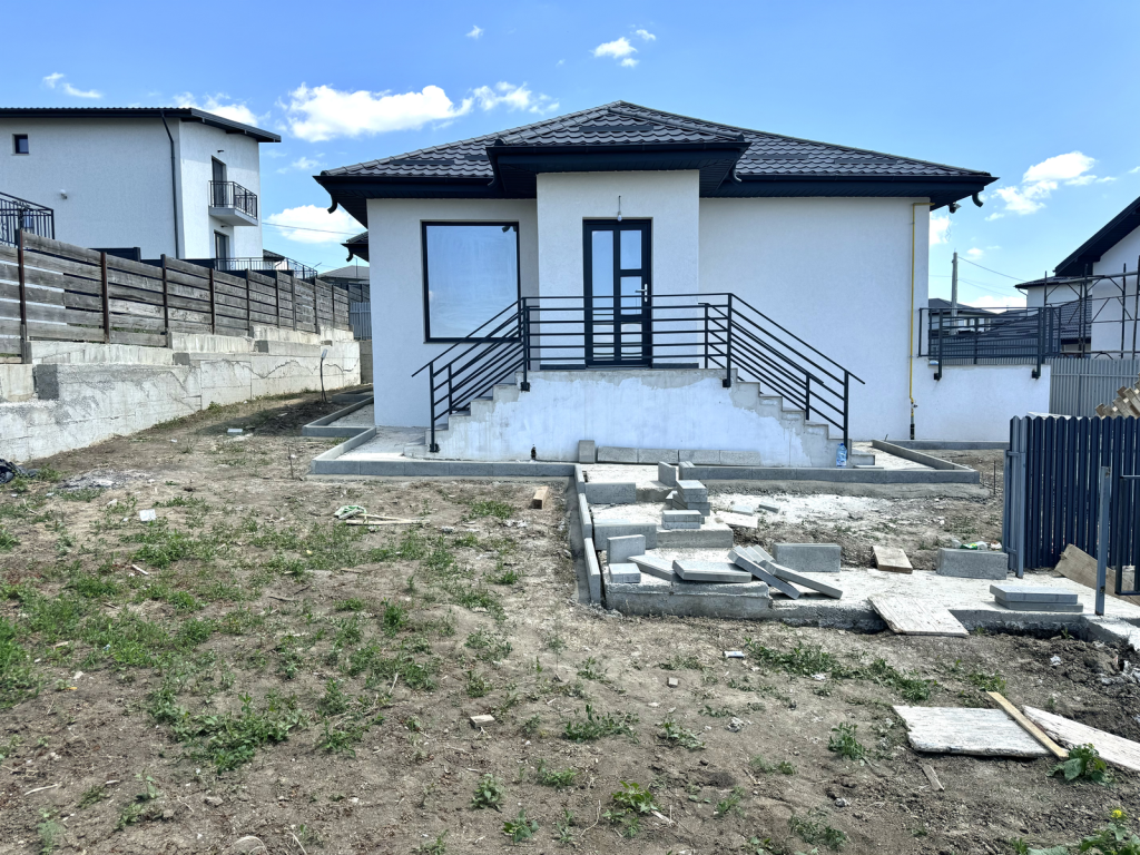 PLACA! 2 băi! Încălzire în pardoseală! Casa 4 camere Valea Lupului