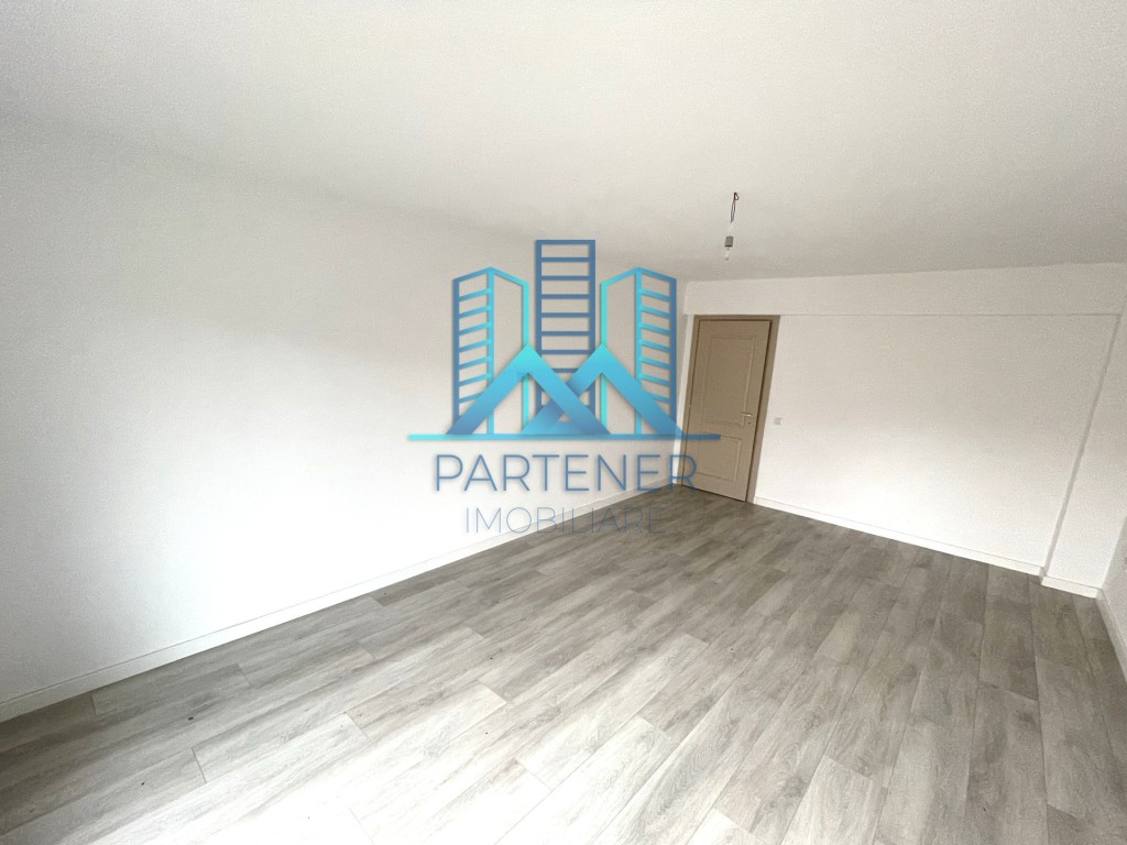 https://www.partener-imobiliare.ro/ro/vanzare-apartments-1-camere/rediu-iasi/comision-0-incalzire-in-pardoseala-apartament-1-camera40mp-decomandat-rediu-pacurari-parcare_3033