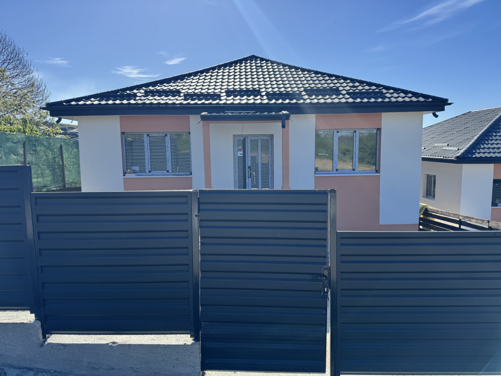 475 mp teren! 2 BAI! CANALIZARE!Incalz in pard! Casa 4 camere, Tomesti