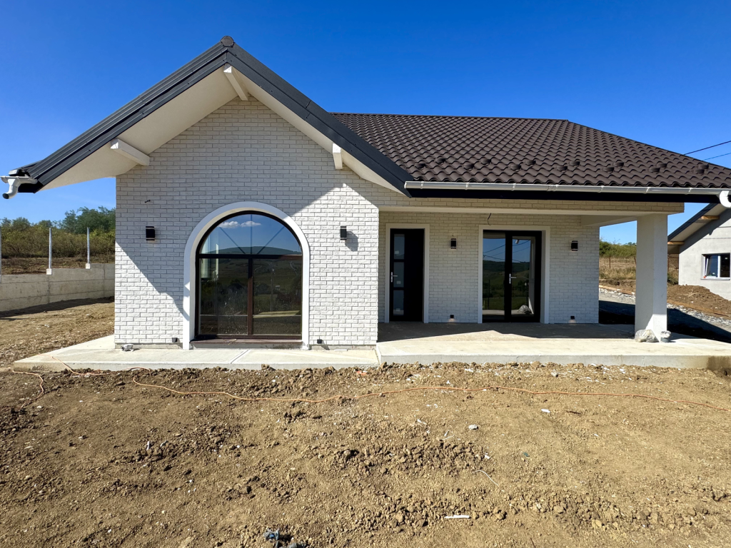 FINALIZATA! PLACA! Incalz in pard! Casa 3 camere, Lunca Cetatuii