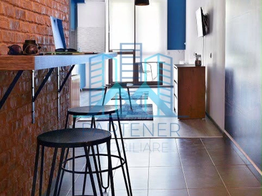 https://www.partener-imobiliare.ro/ro/vanzare-apartments-1-camere/iasi/apartament-1-camera-palas-centru-mobilat-etaj-intermediar-43-mp_3143