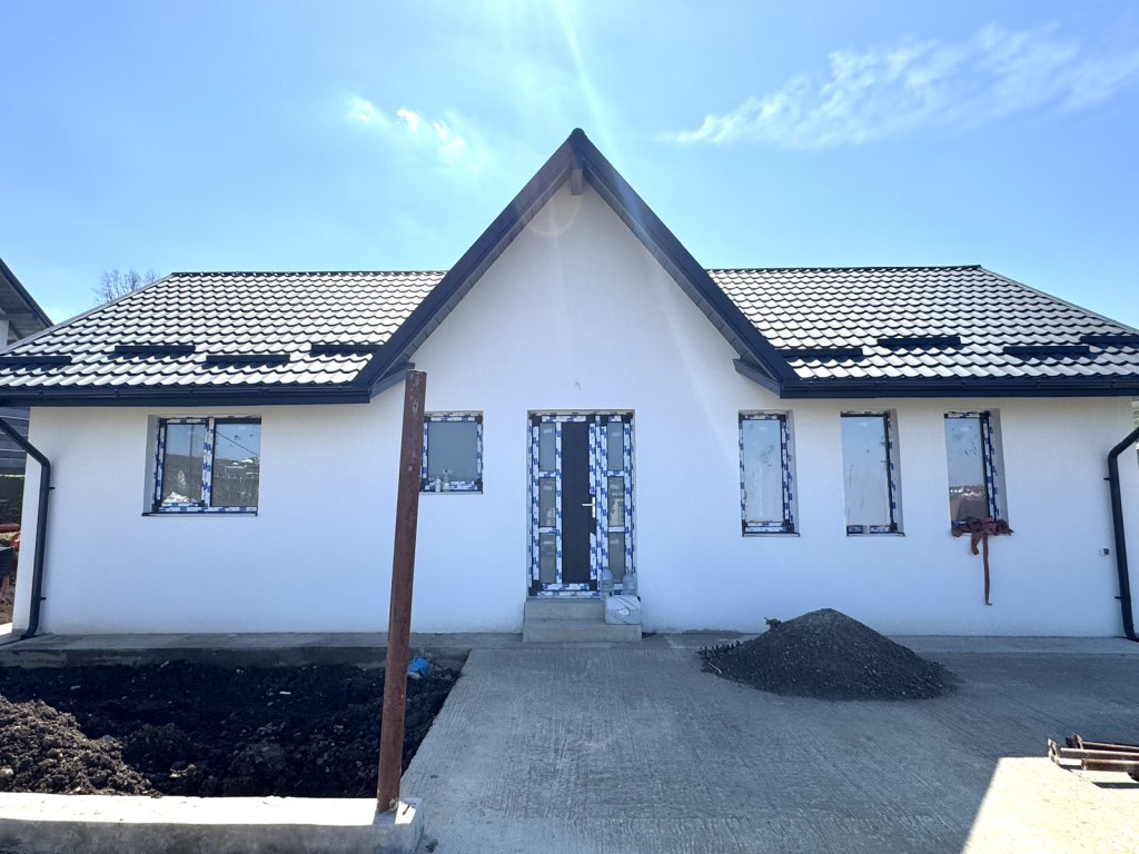 https://www.partener-imobiliare.ro/ro/vanzare-houses-villas-3-camere/iasi/beci-canalizare-asfalt-casa-3-camere-bucium-visan_3145