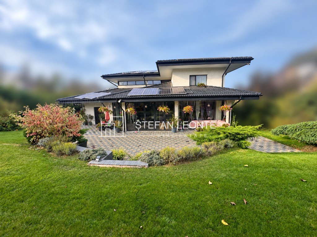 Vilă în Bucium | 198 m² utili | Teren 936 m² | Garaj, beci și bucătărie de vară