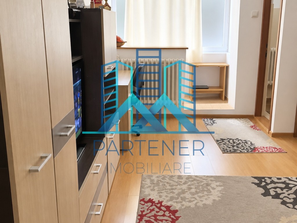 https://www.partener-imobiliare.ro/ro/vanzare-apartments-0-camere/iasi/apartament-1-camera-28-mp-mobilat-si-utilat-etaj-3-tatarasi-doi-baieti_3151